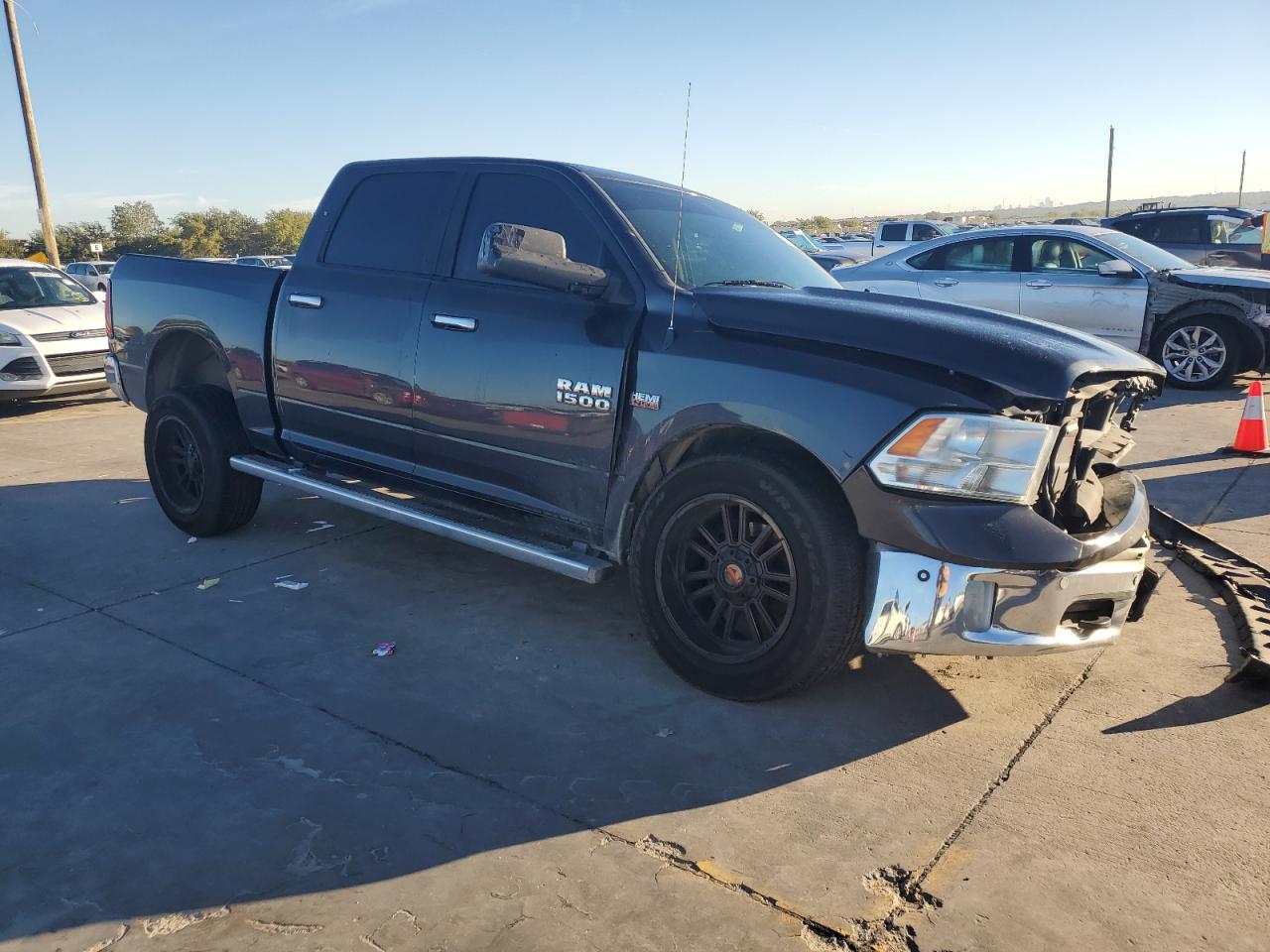 2014 RAM 1500 - Image 4