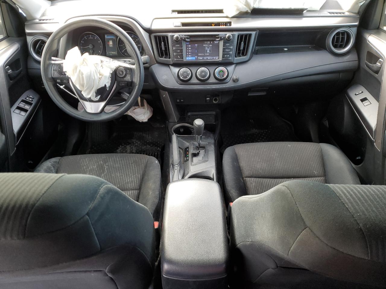 2017 Toyota RAV 4 - Image 8