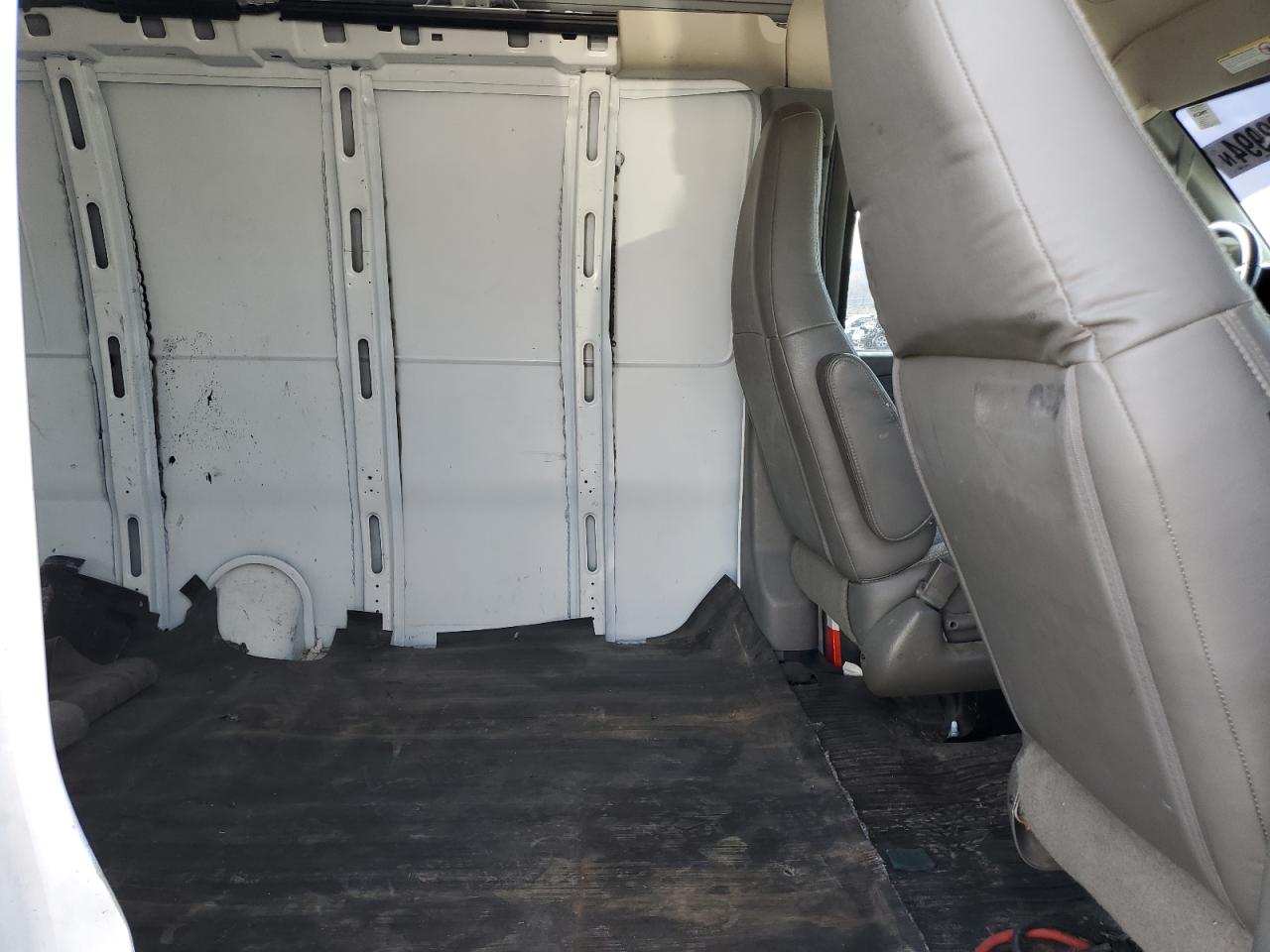 2020 Chevrolet Express G2500 VIN: 1GCWGBFG5L1123068 Lot: 80862994