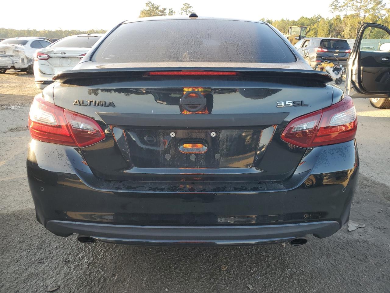 2017 Nissan Altima - Image 6