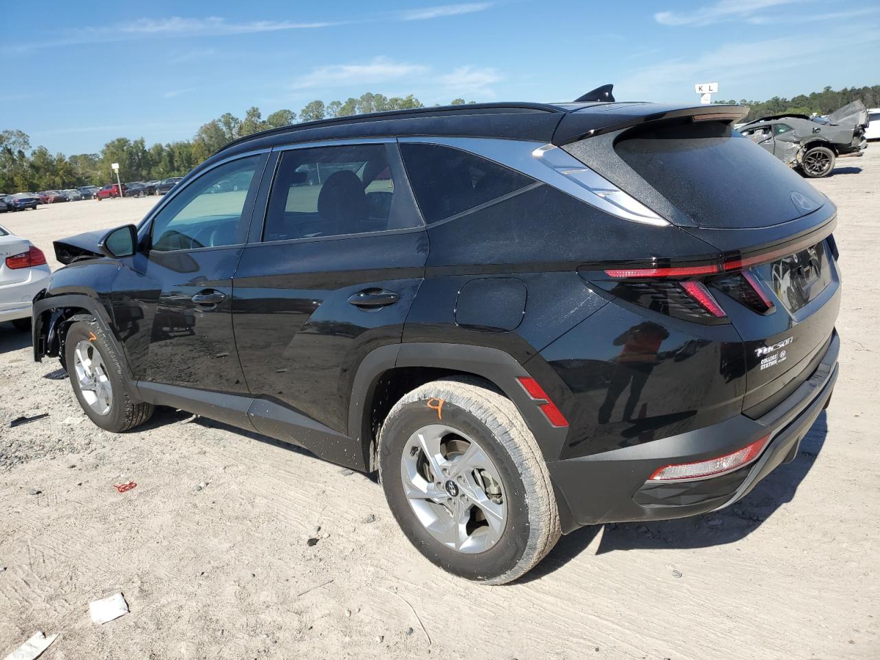 2023 Hyundai Tucson - Image 2