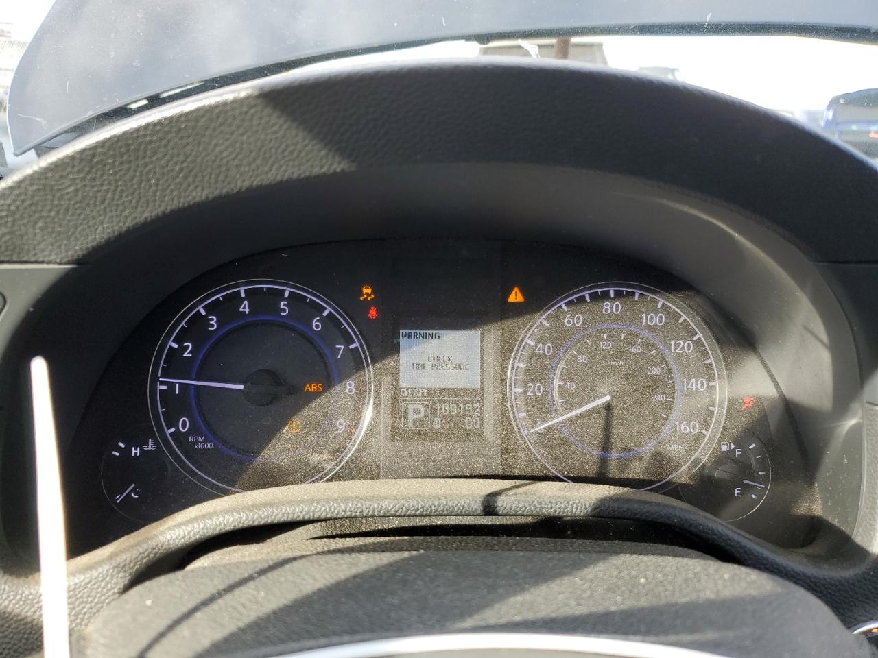 2012 Infiniti G - Image 9