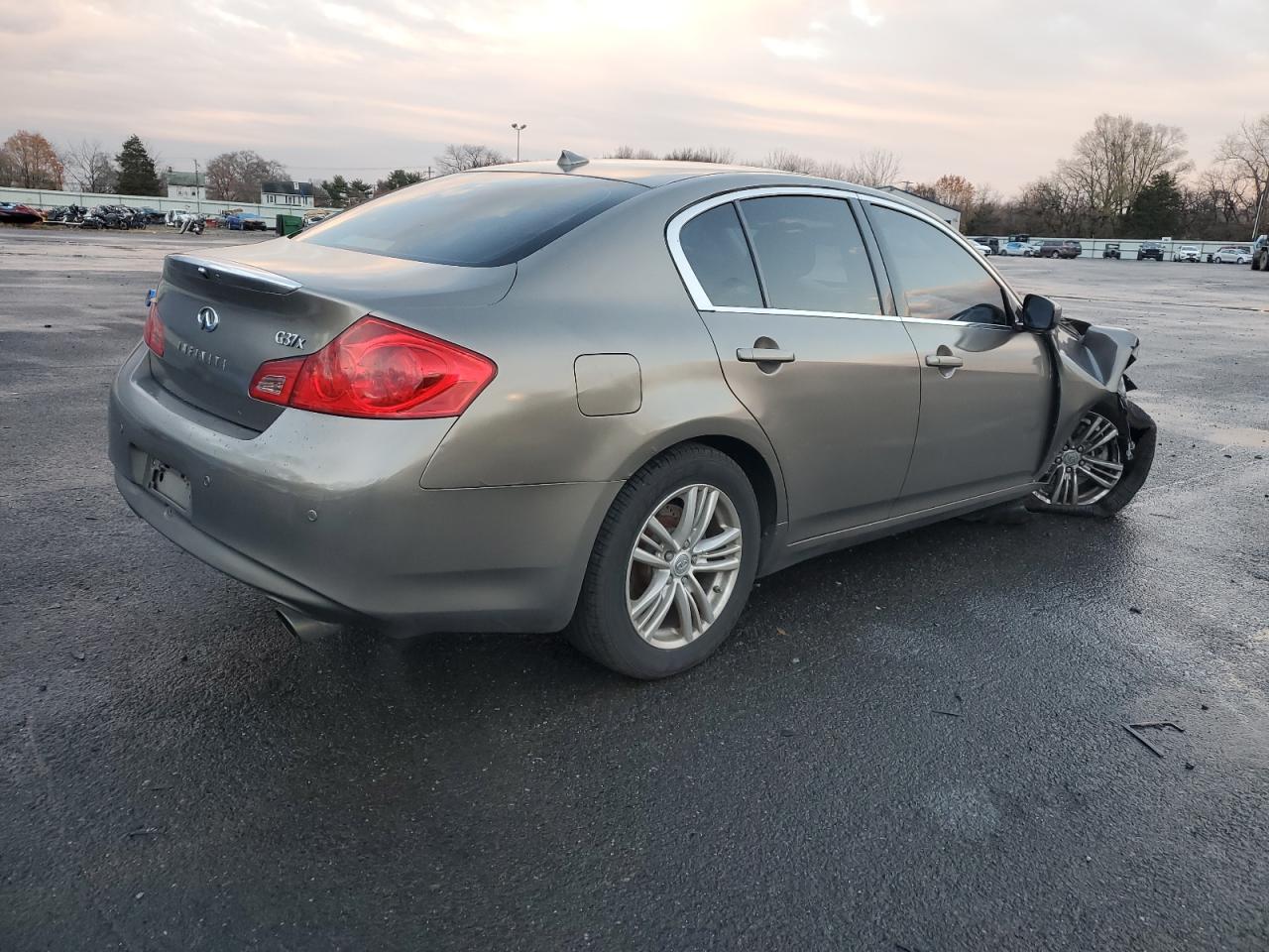 2012 Infiniti G - Image 3