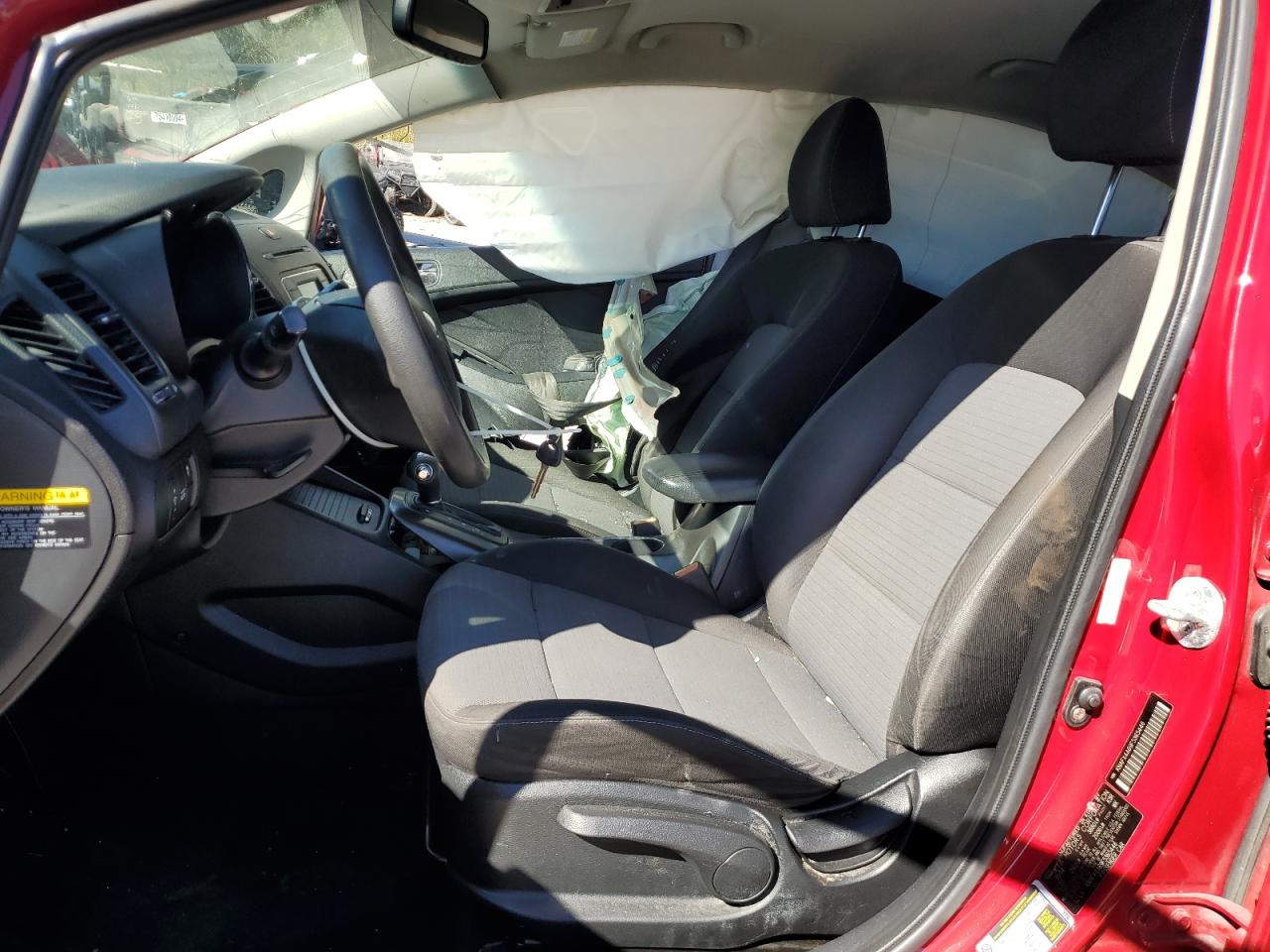 2015 Kia Forte - Image 7