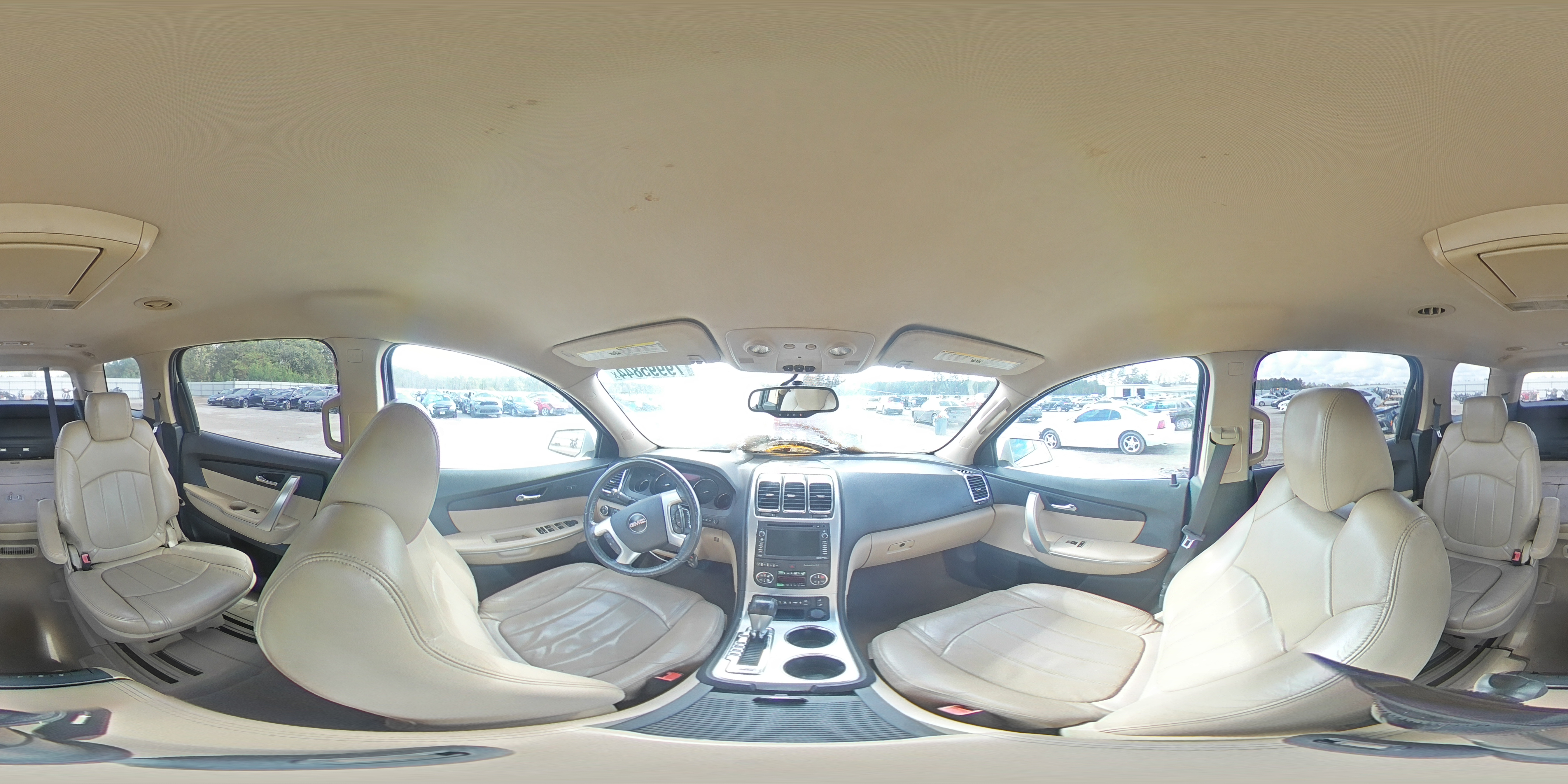 2010 GMC Acadia - Image 13