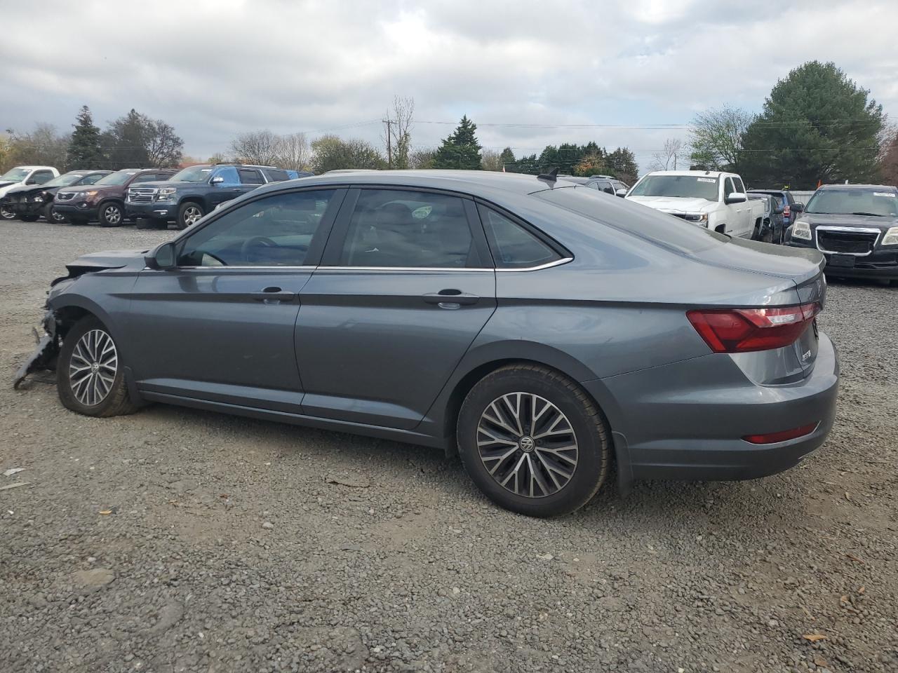 2021 Volkswagen Jetta - Image 2