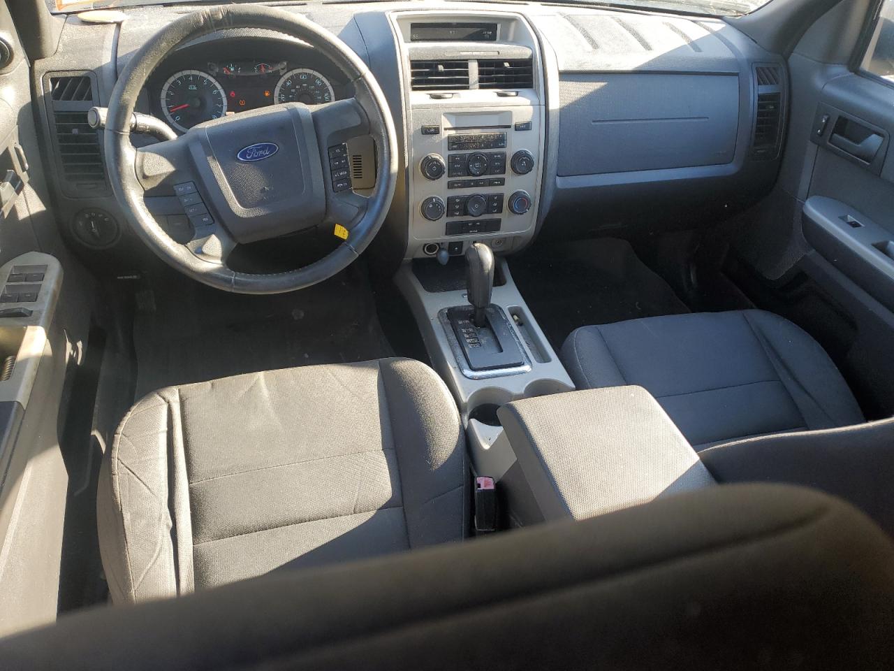 2010 Ford Escape - Image 8