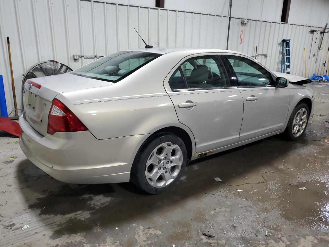 2010 Ford Fusion - Image 3