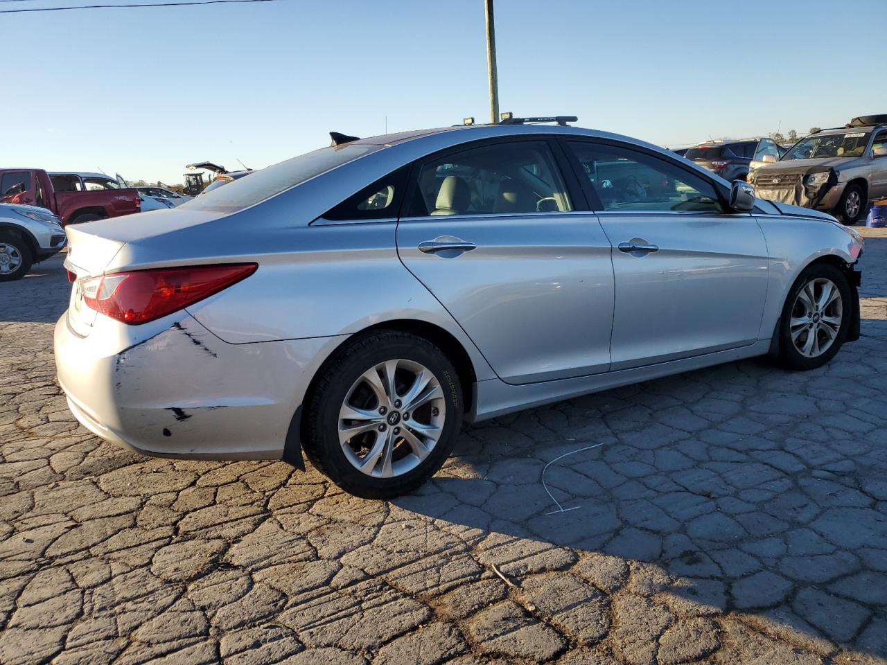 2013 Hyundai Sonata - Image 3