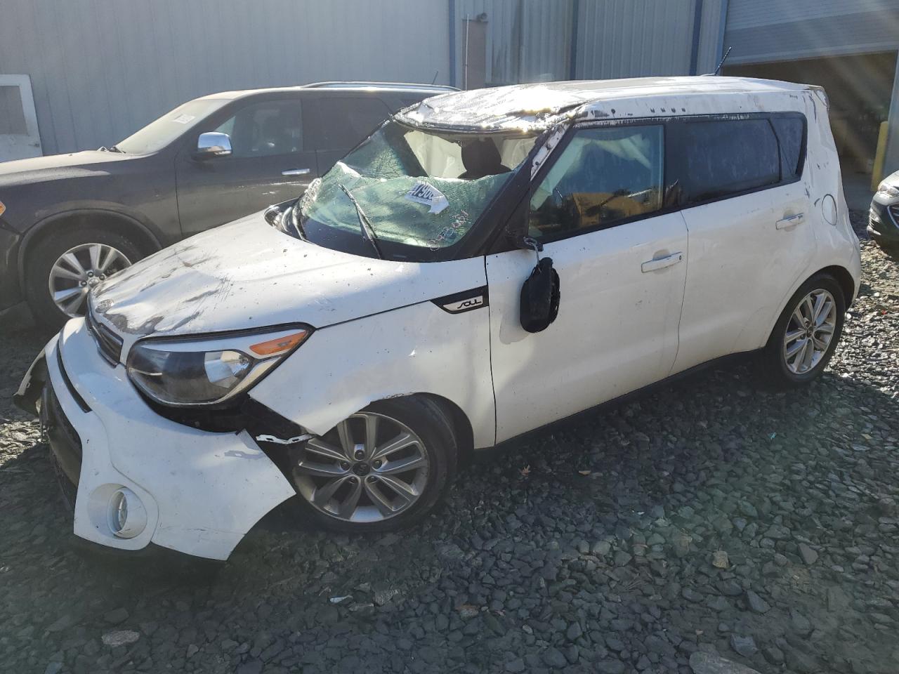 VIN KNDJP3A57J7893031 2018 KIA SOUL no.1