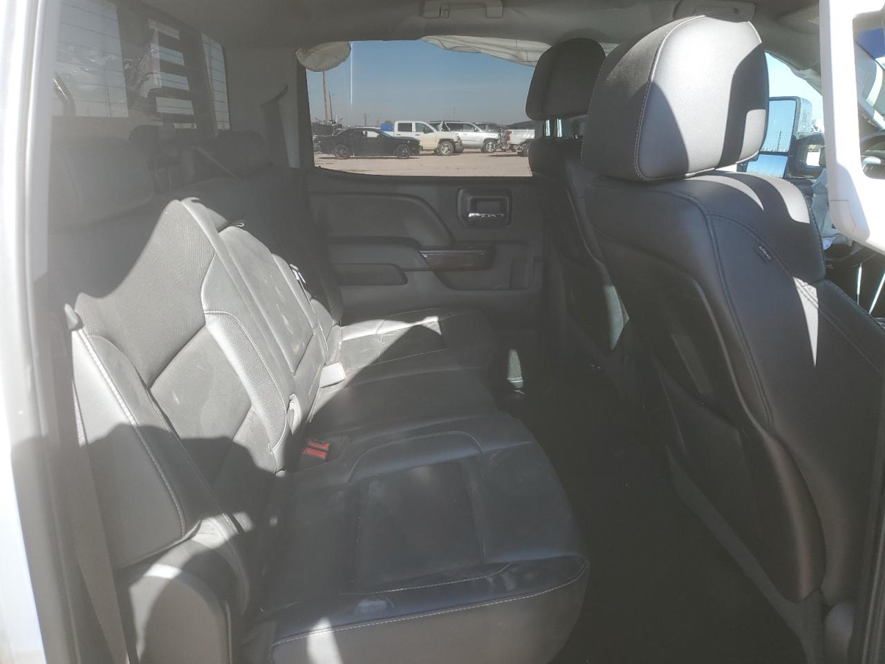 2015 GMC Sierra - Image 10