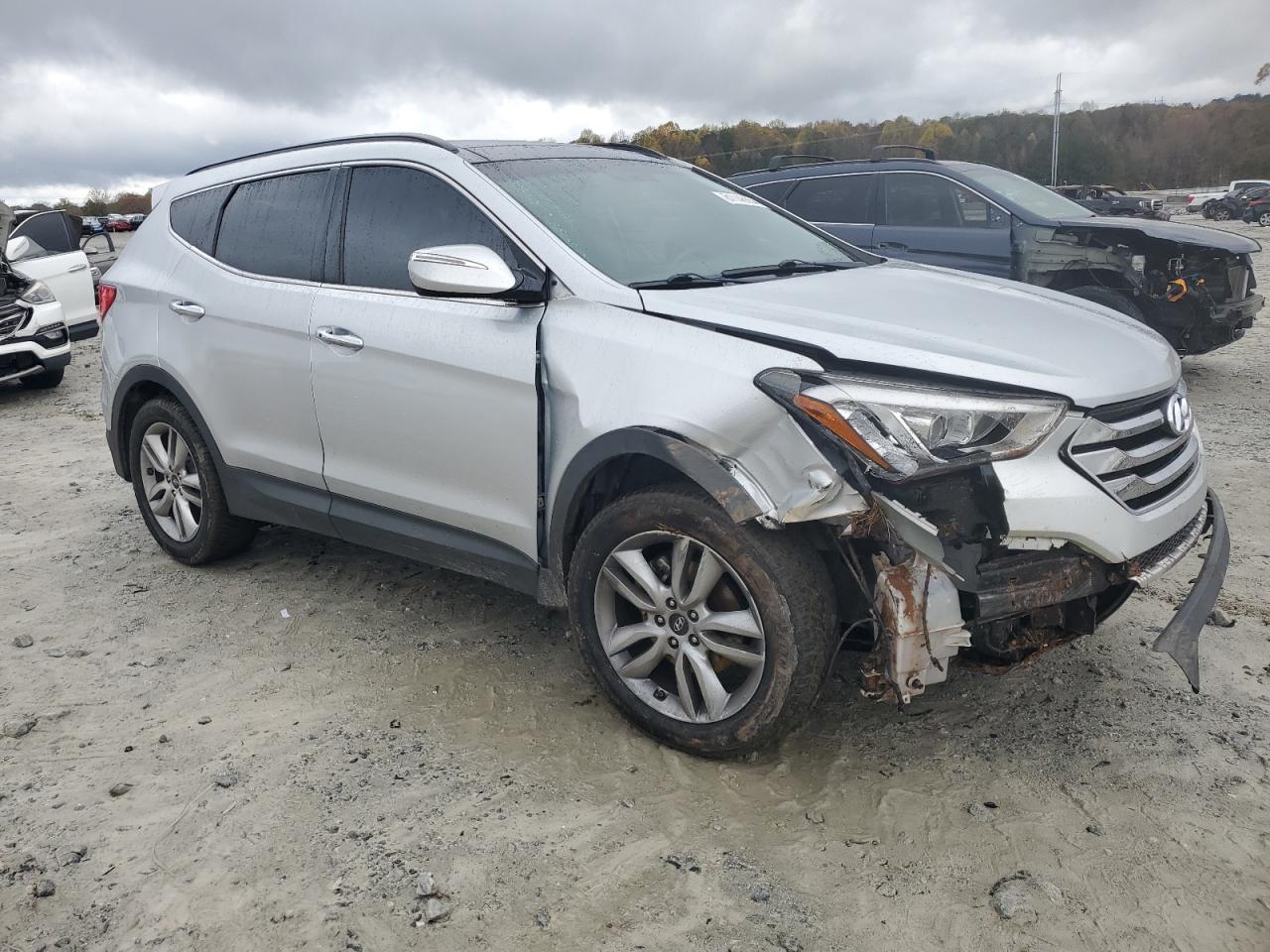 2015 Hyundai Santa Fe - Image 4
