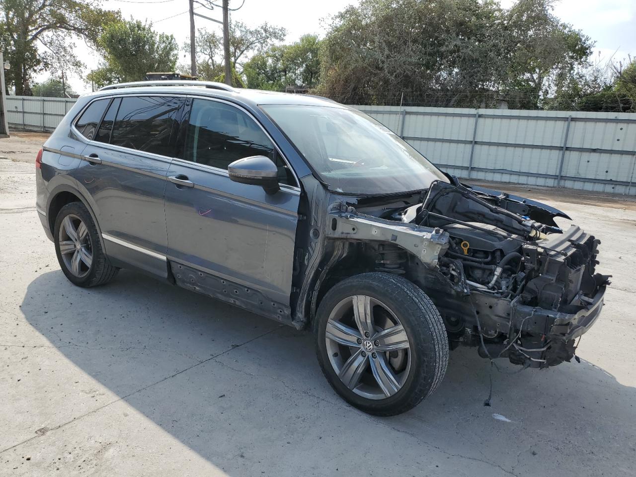 2019 Volkswagen Tiguan - Image 4