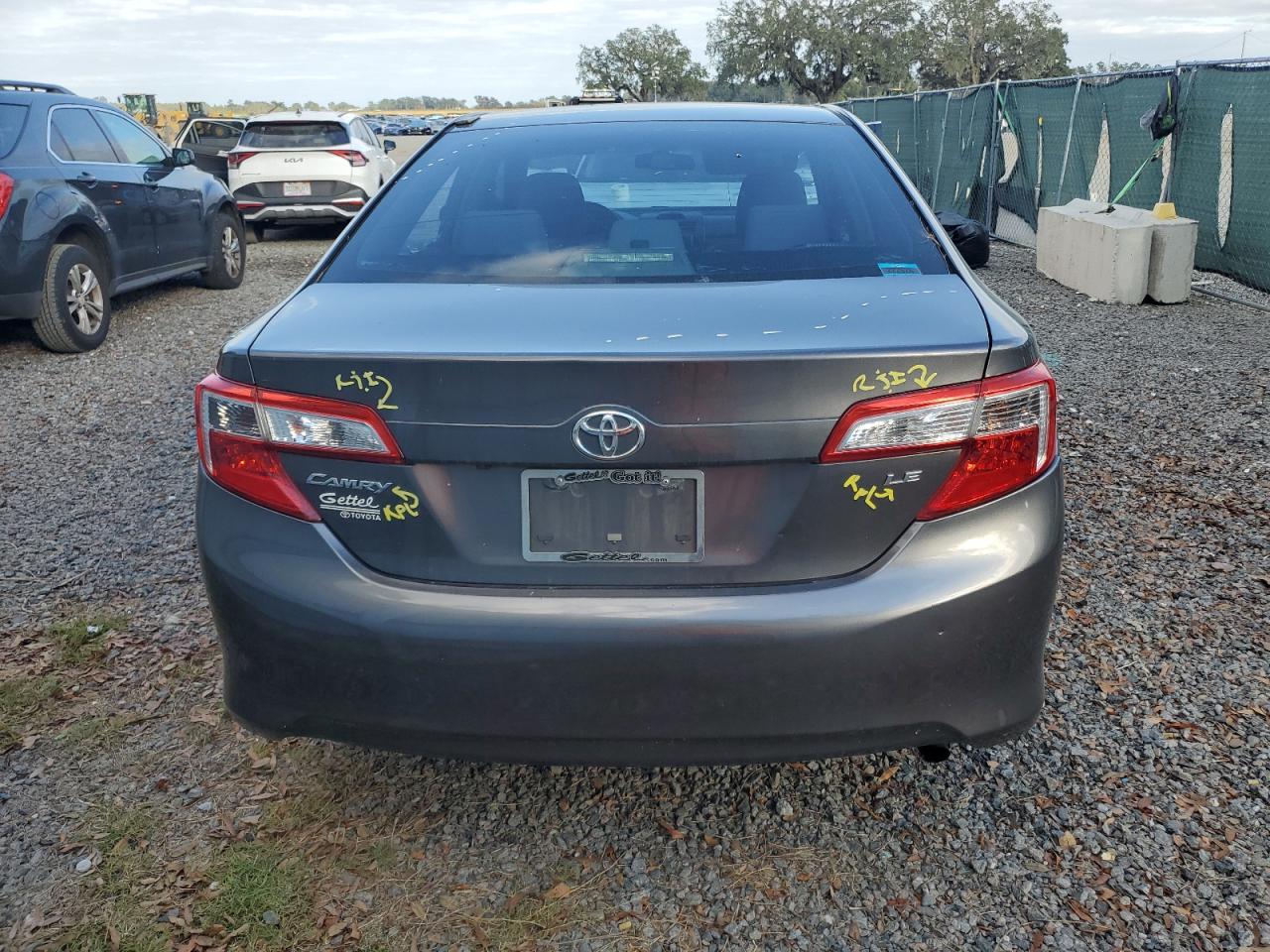 2014 Toyota Camry - Image 6