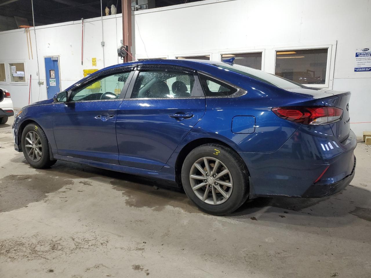 2019 Hyundai Sonata - Image 2
