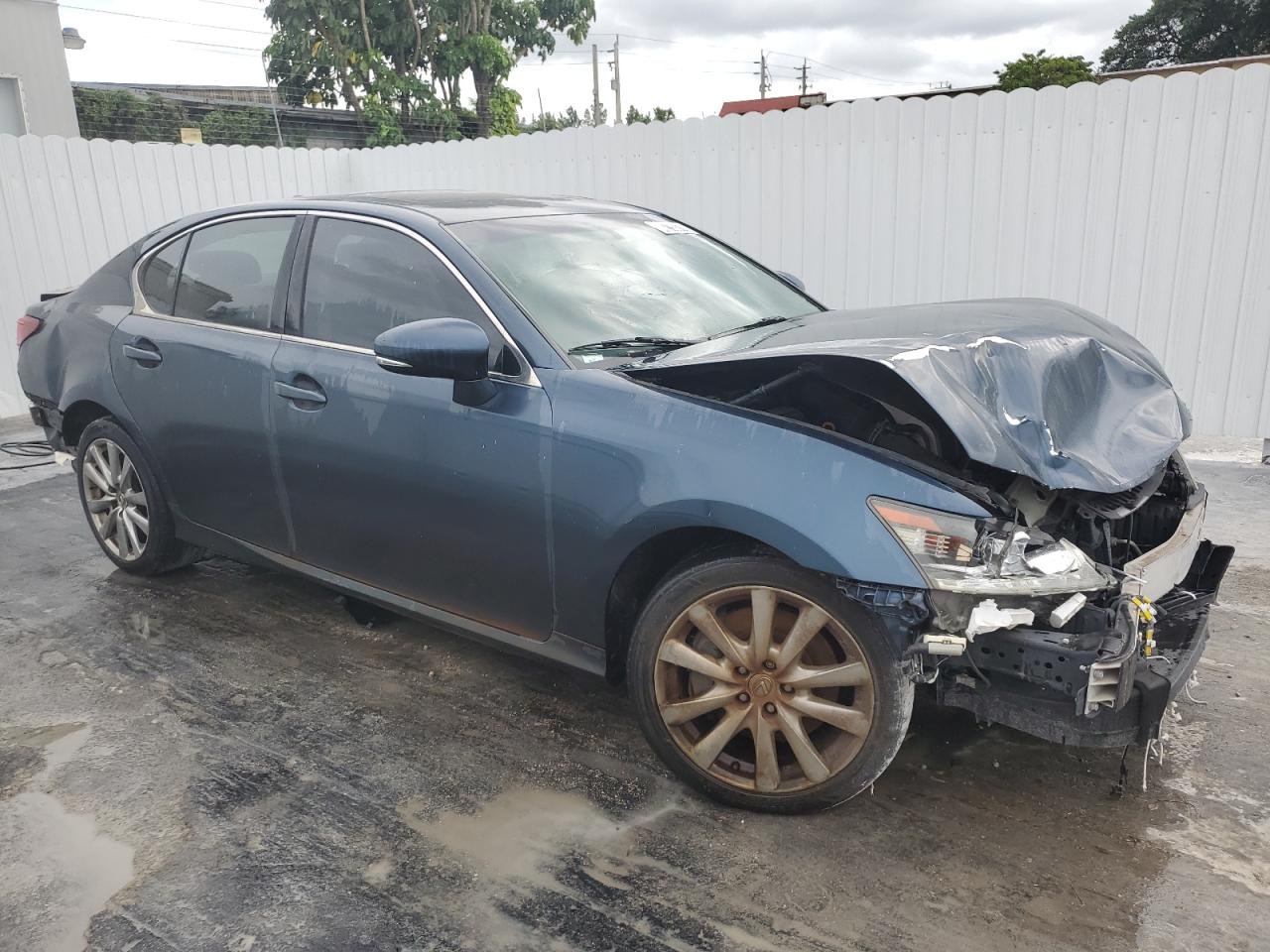 2015 Lexus GS - Image 4