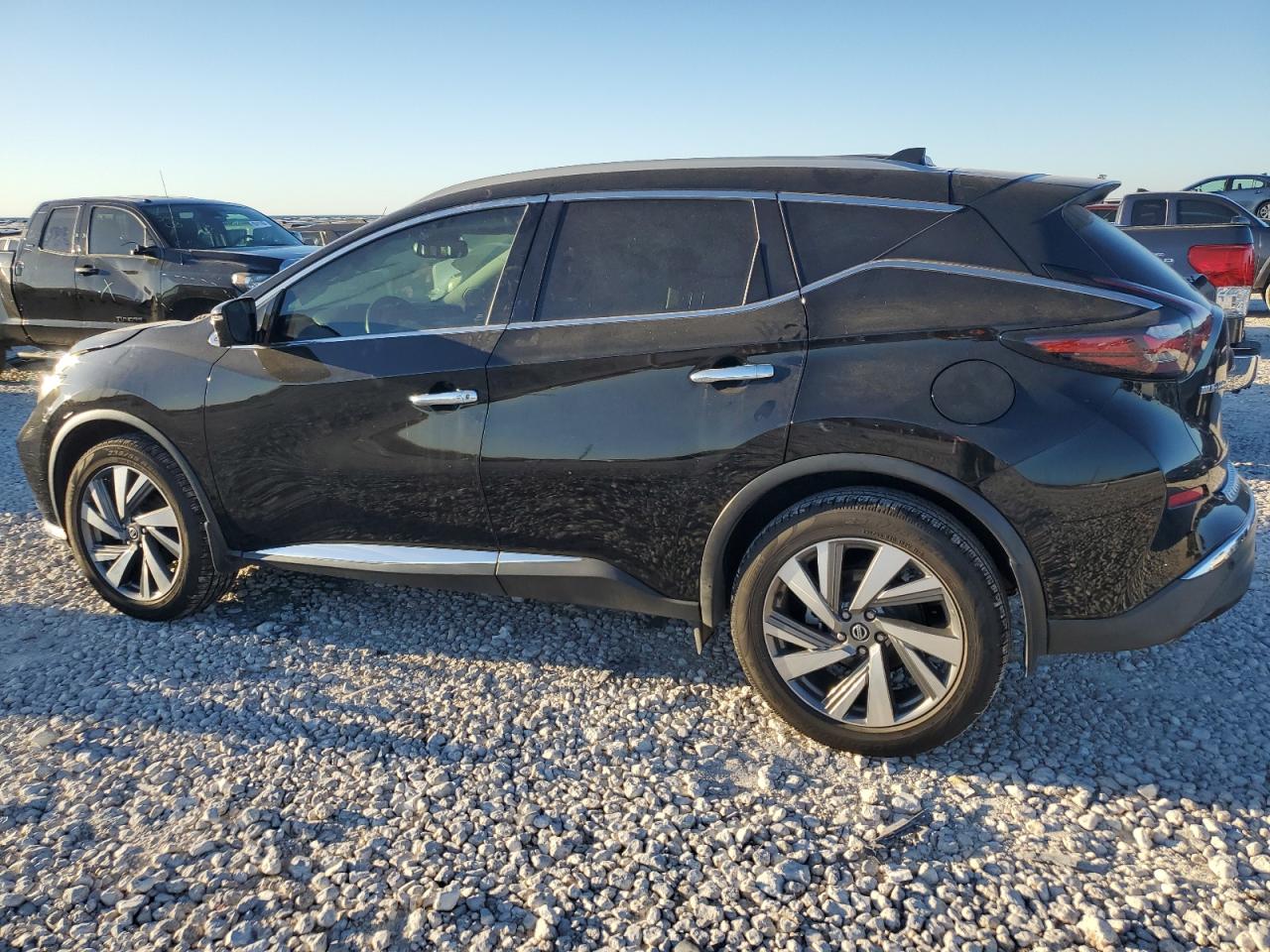 2020 Nissan Murano - Image 2