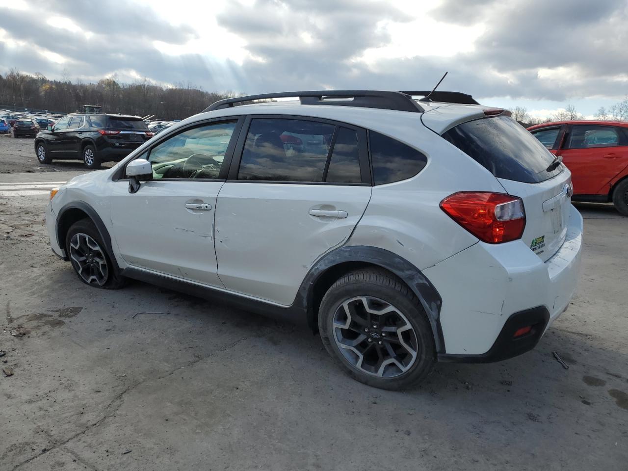 2016 Subaru XV - Image 2