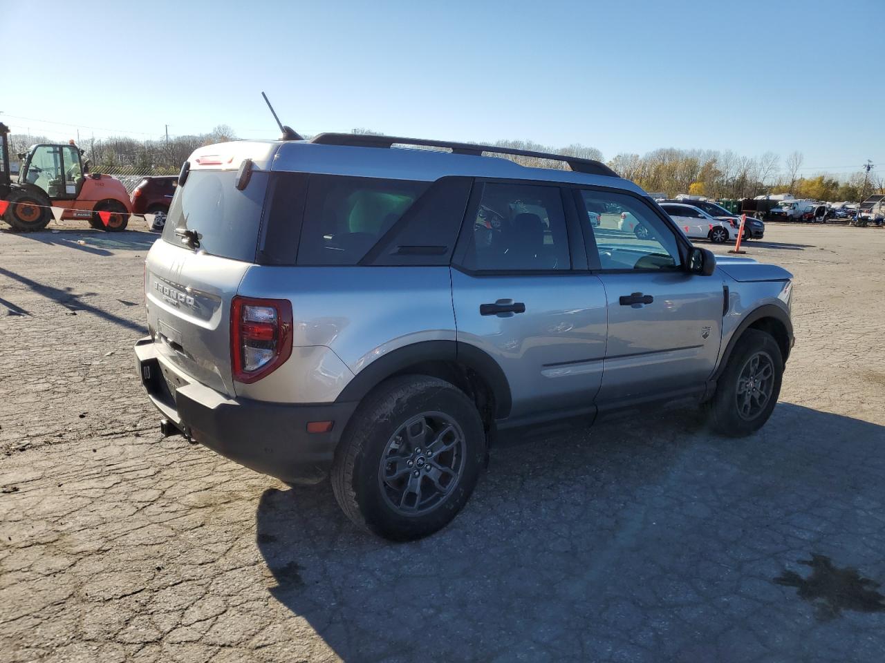 2023 Ford Bronco - Image 3