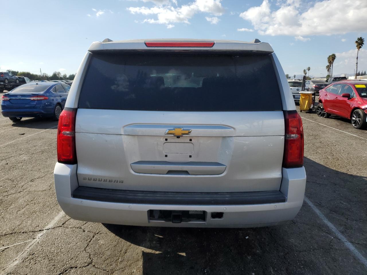 VIN 1GNSCHKC8KR206470 2019 CHEVROLET SUBURBAN no.6