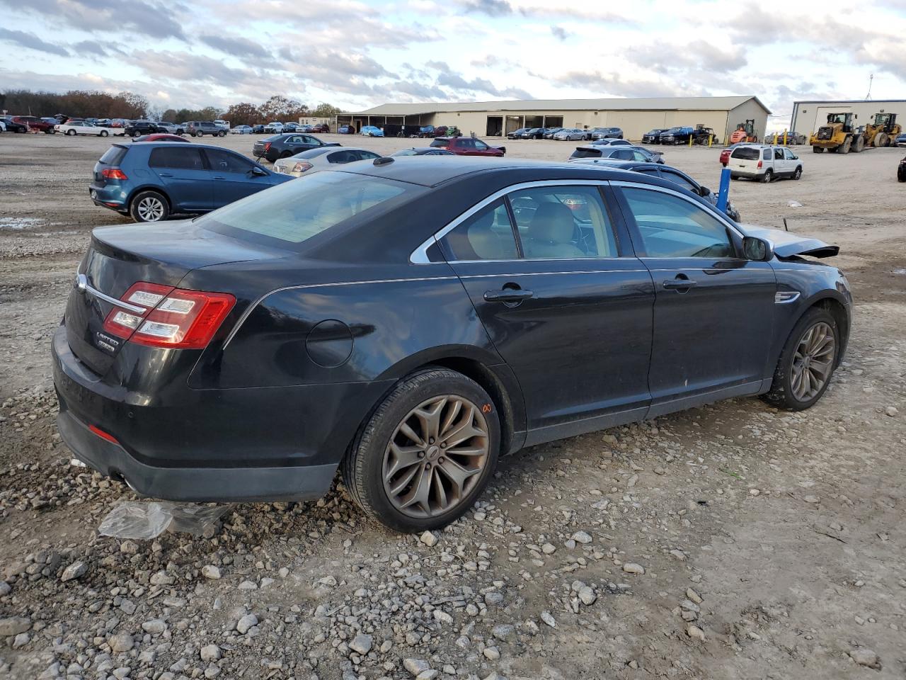 VIN 1FAHP2F83DG103276 2013 FORD TAURUS no.3