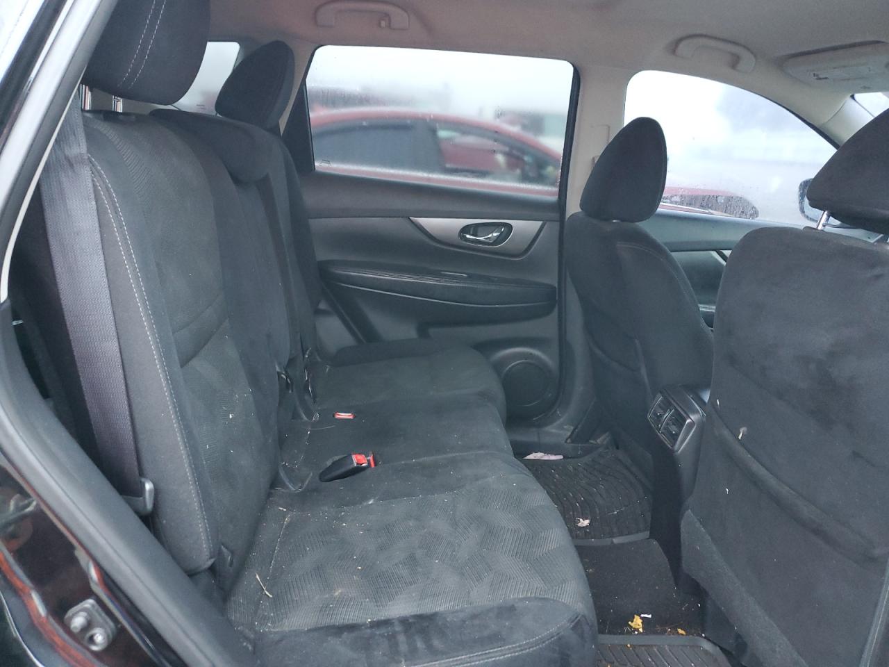 2015 Nissan Rogue - Image 11