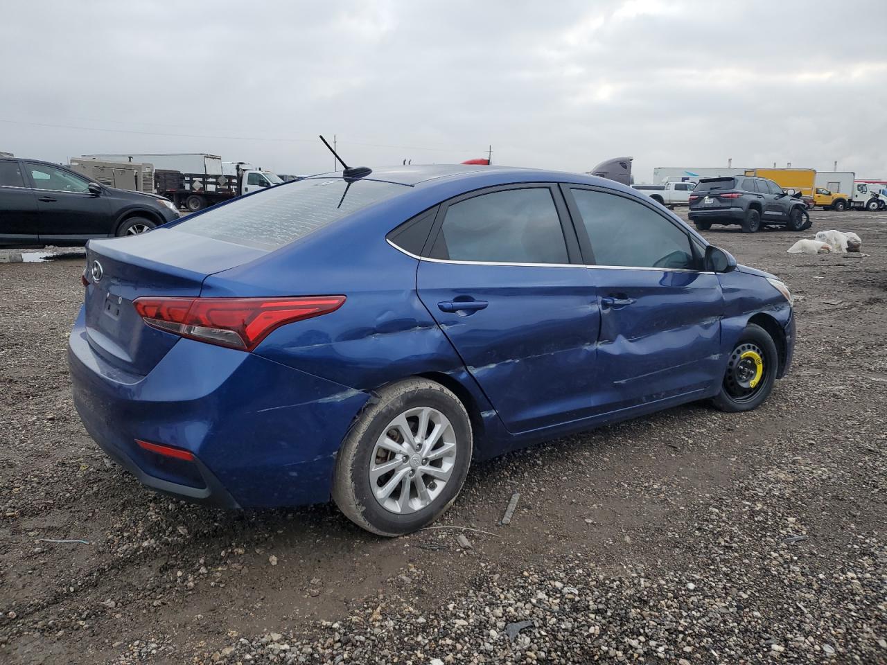 2021 Hyundai Accent - Image 3