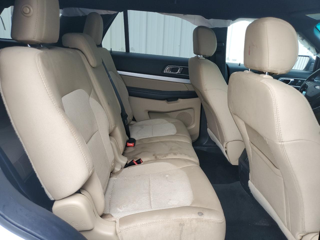 2017 Ford Explorer - Image 11