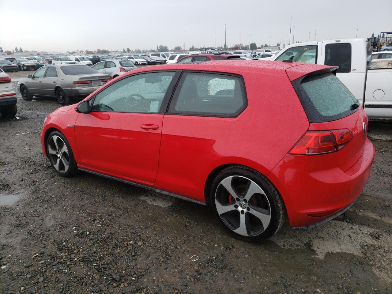 2016 Volkswagen GTI - Image 2