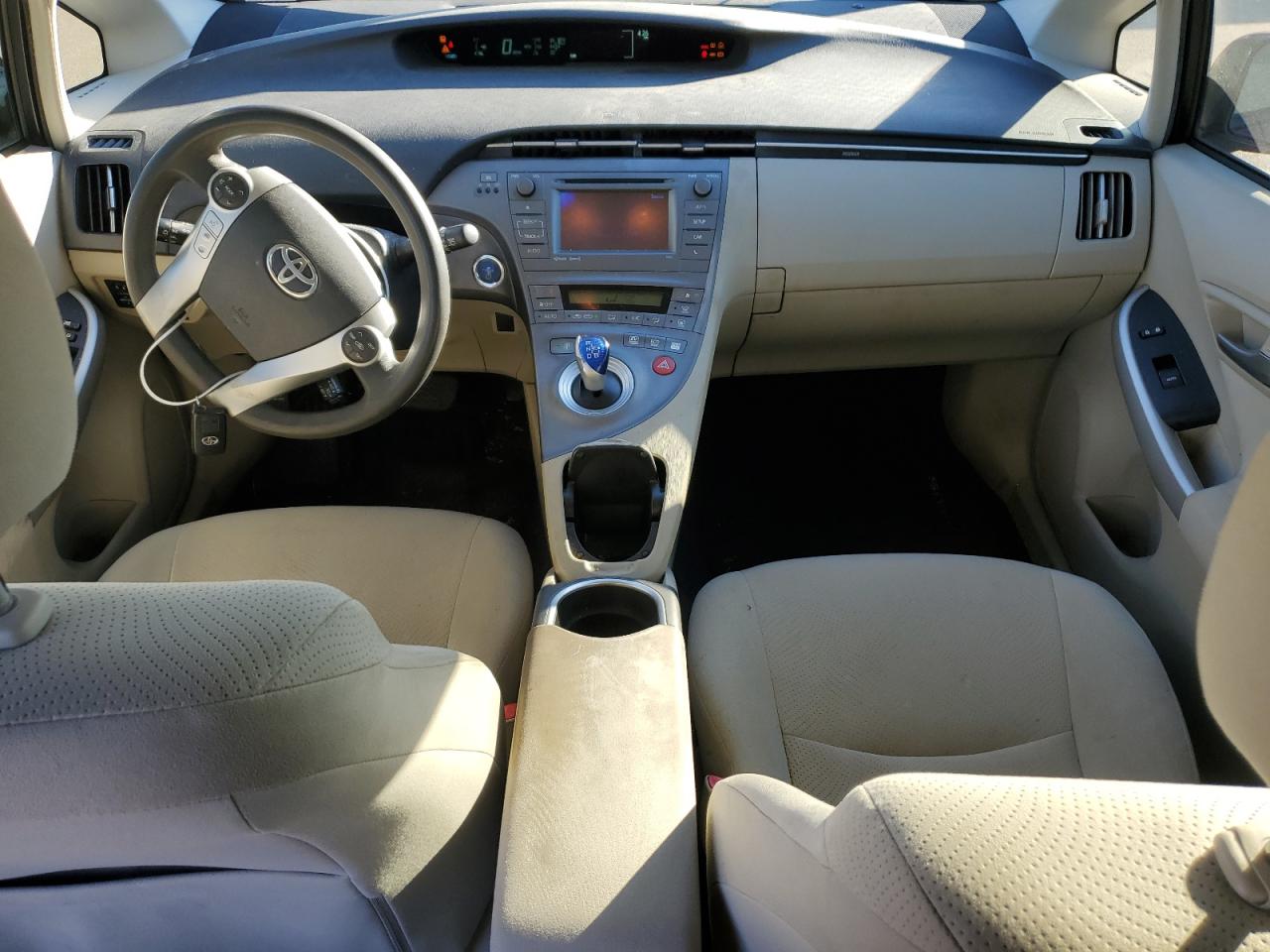 2012 Toyota Prius - Image 8