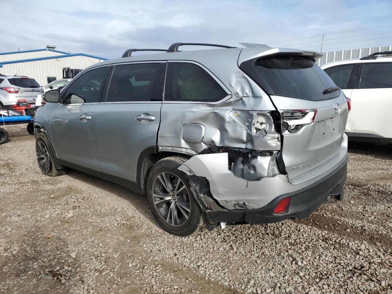 VIN 5TDBZRFH3KS742747 2019 TOYOTA HIGHLANDER no.2