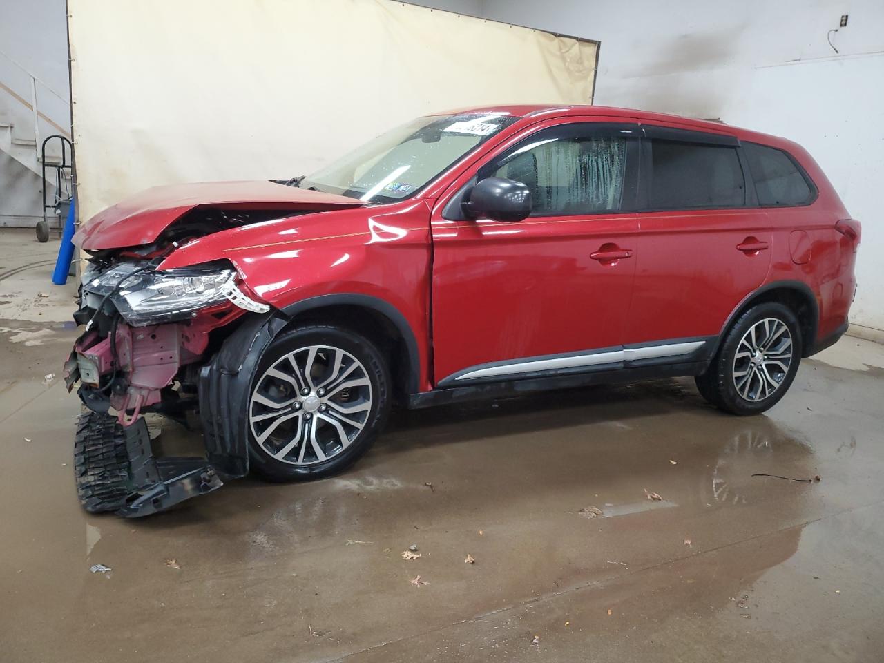 2017 Mitsubishi Outlander - Image 1