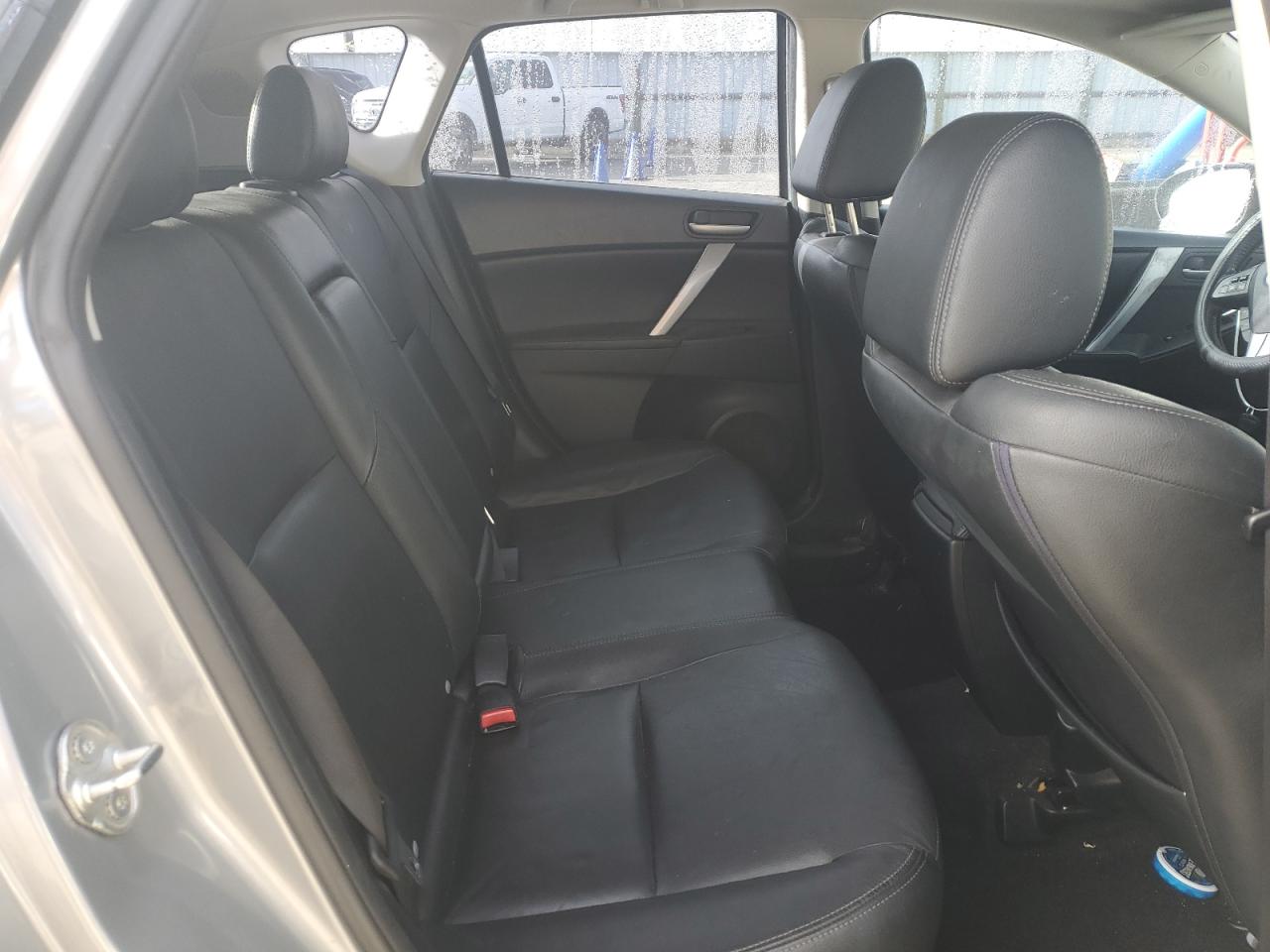 2012 Mazda 3 - Image 11