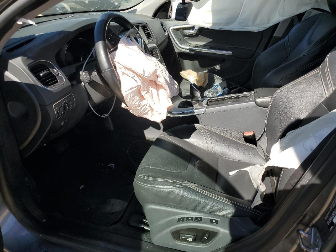 2018 Volvo S60 - Image 7