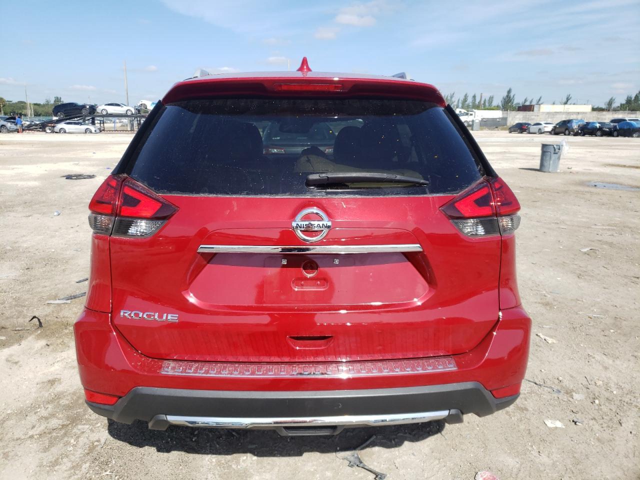 2017 Nissan Rogue - Image 6