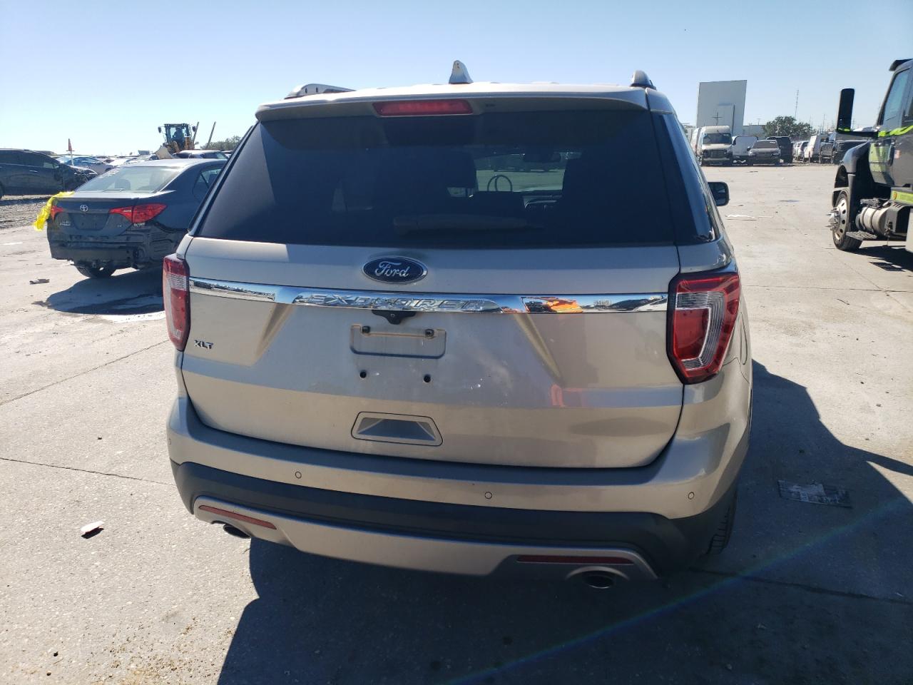 2017 Ford Explorer Xlt VIN: 1FM5K7D88HGD10145 Lot: 80890214