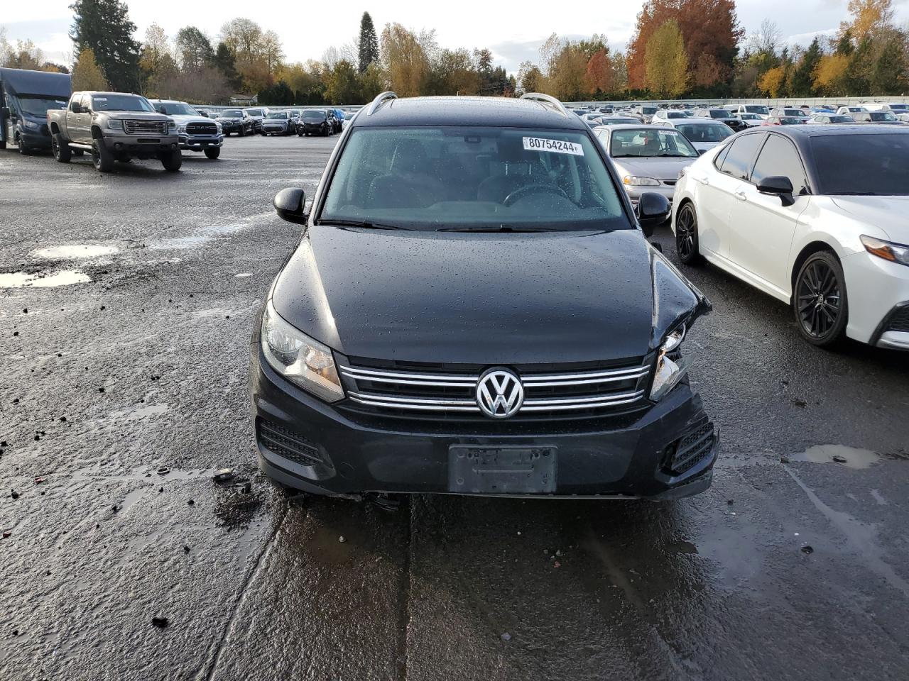 2017 Volkswagen Tiguan - Image 5