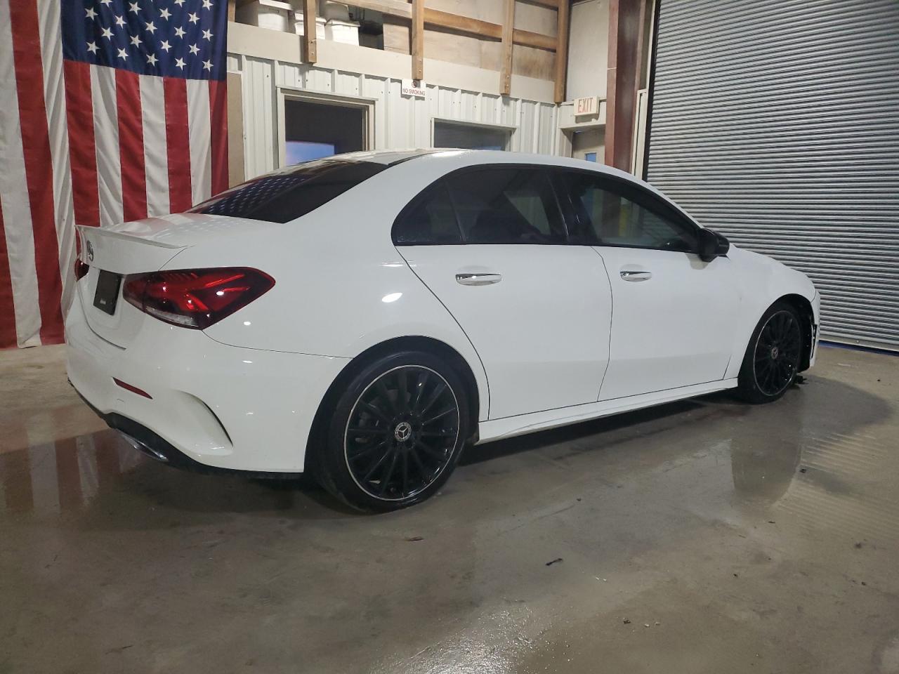 2021 Mercedes-Benz A-klasse - Image 3
