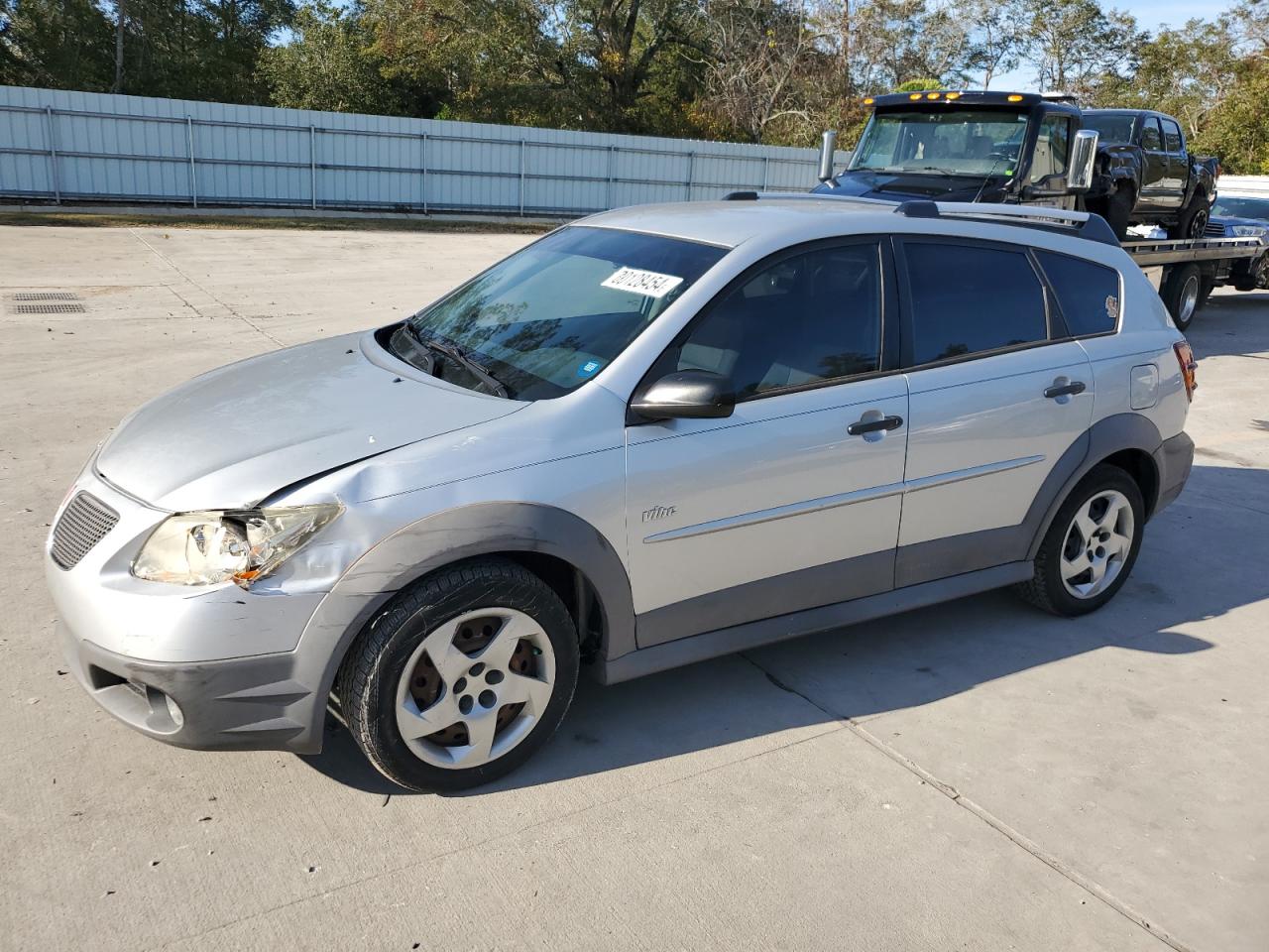 2005 Pontiac Vibe - Image 1