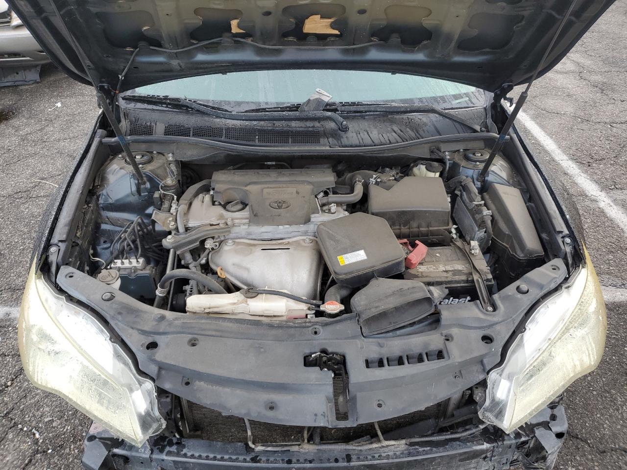 2016 Toyota Camry - Image 11