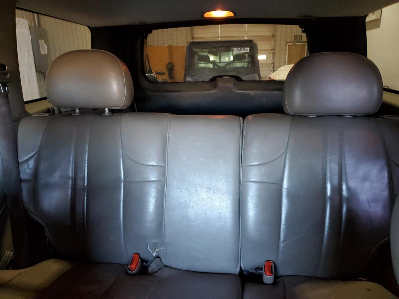 2004 Jeep Grand Cherokee - Image 10