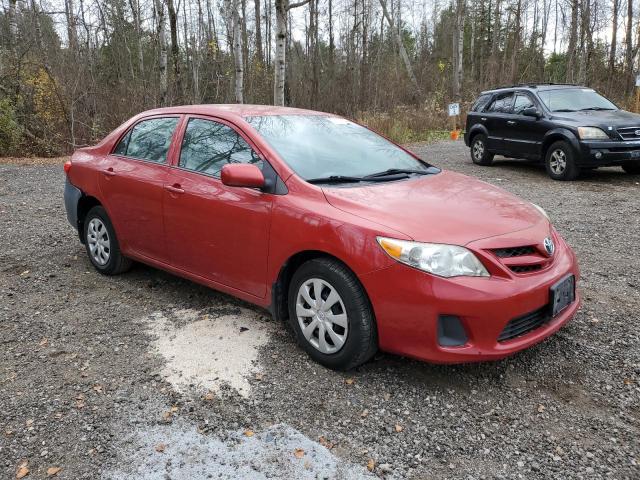 Sedans TOYOTA COROLLA 2012 Red