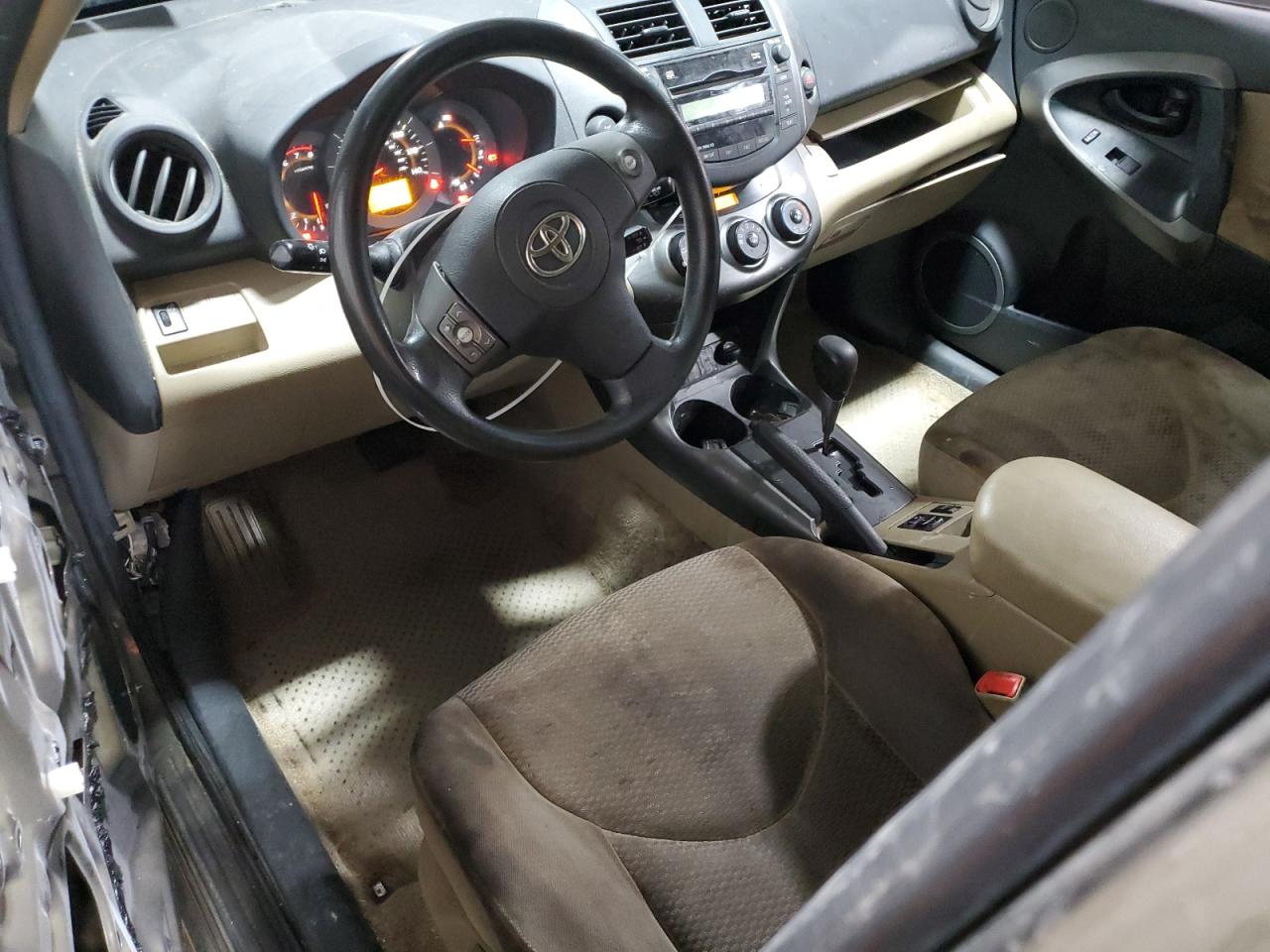 2011 Toyota RAV 4 - Image 8