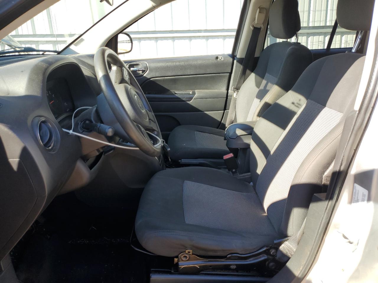 2011 Jeep Compass Sport VIN: 1J4NT1FA4BD215809 Lot: 57381465