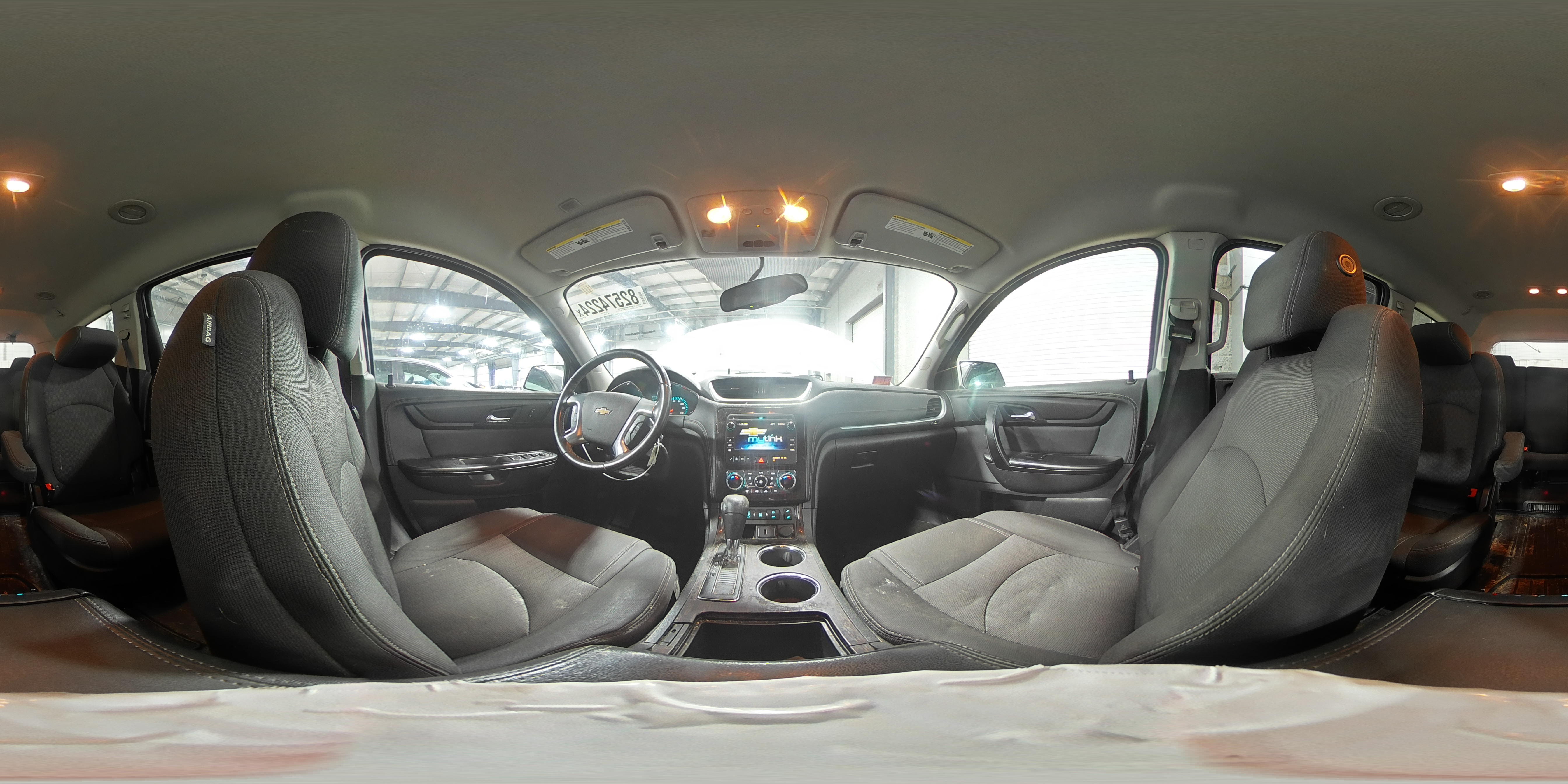 2016 Chevrolet Traverse - Image 15