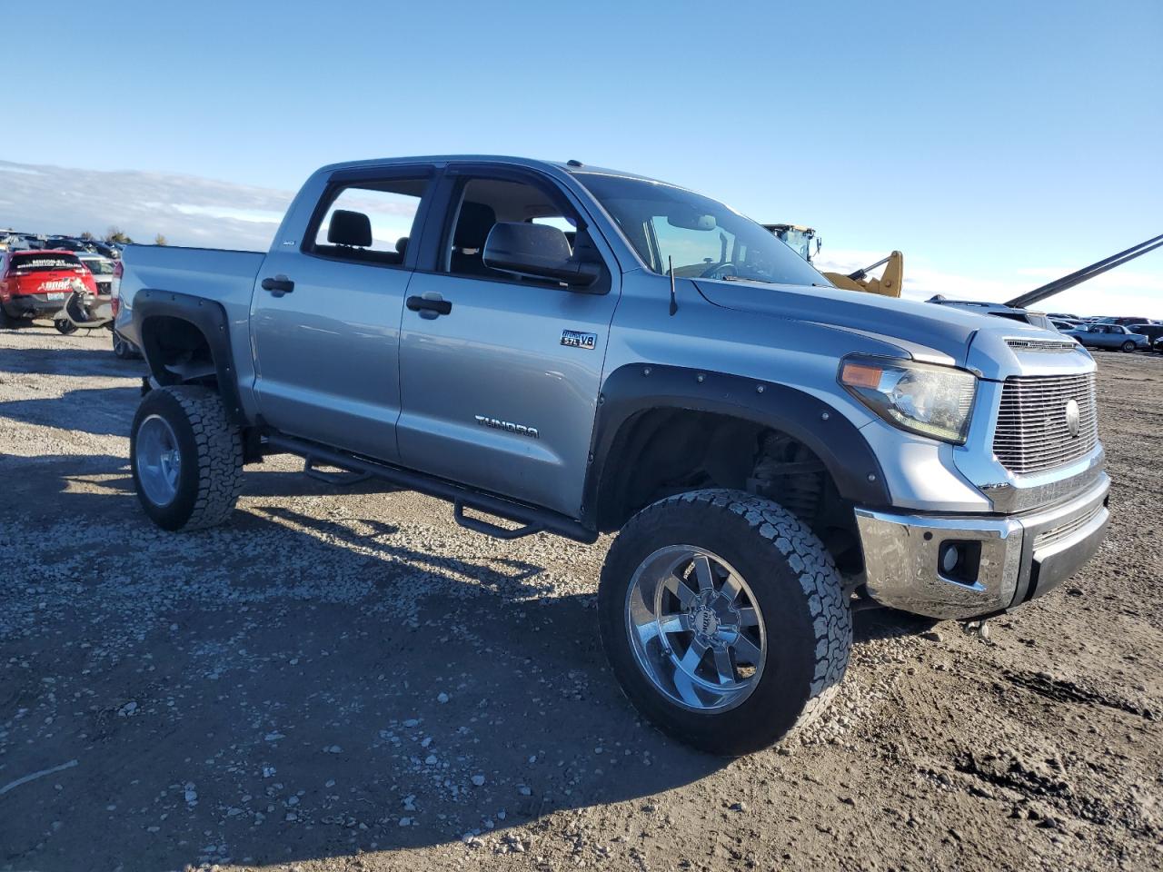 VIN 5TFDW5F19JX689574 2018 TOYOTA TUNDRA no.4