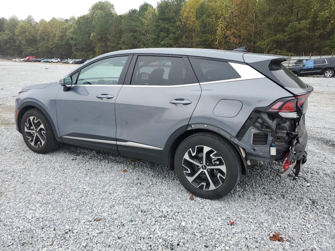 2024 Kia Sportage - Image 2