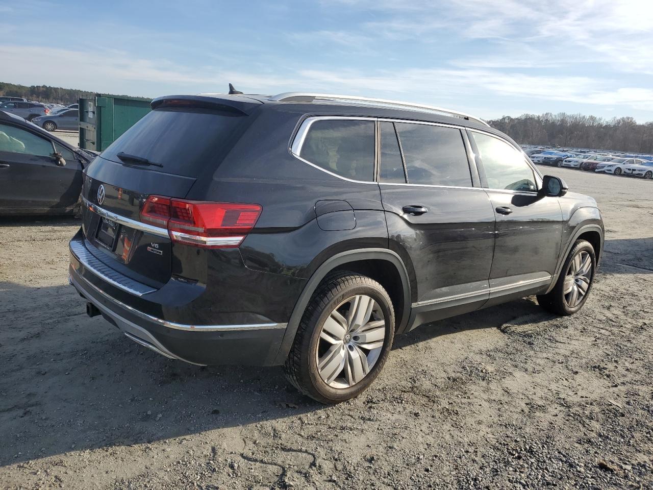 2019 Volkswagen Atlas - Image 3