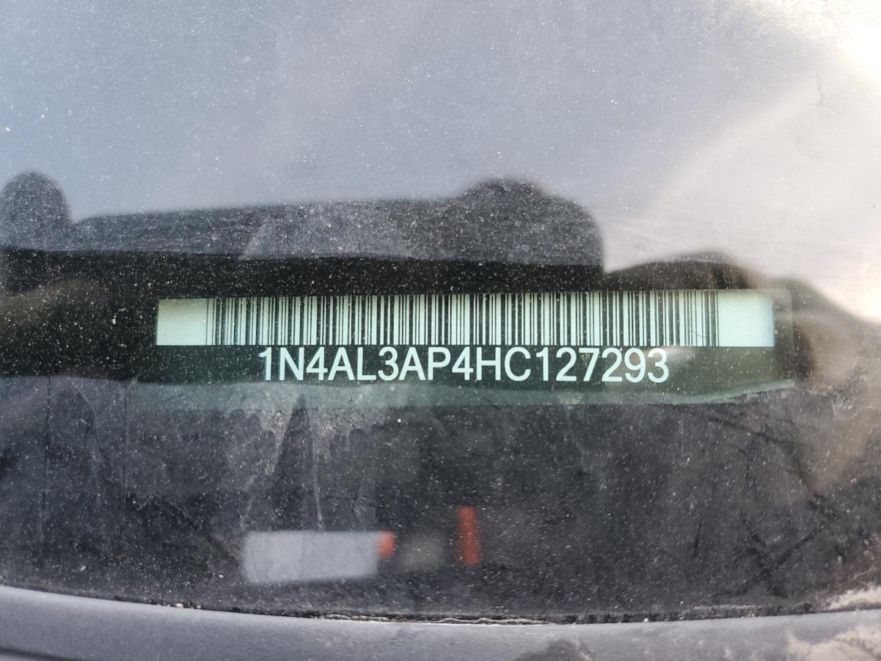 2017 Nissan Altima - Image 12