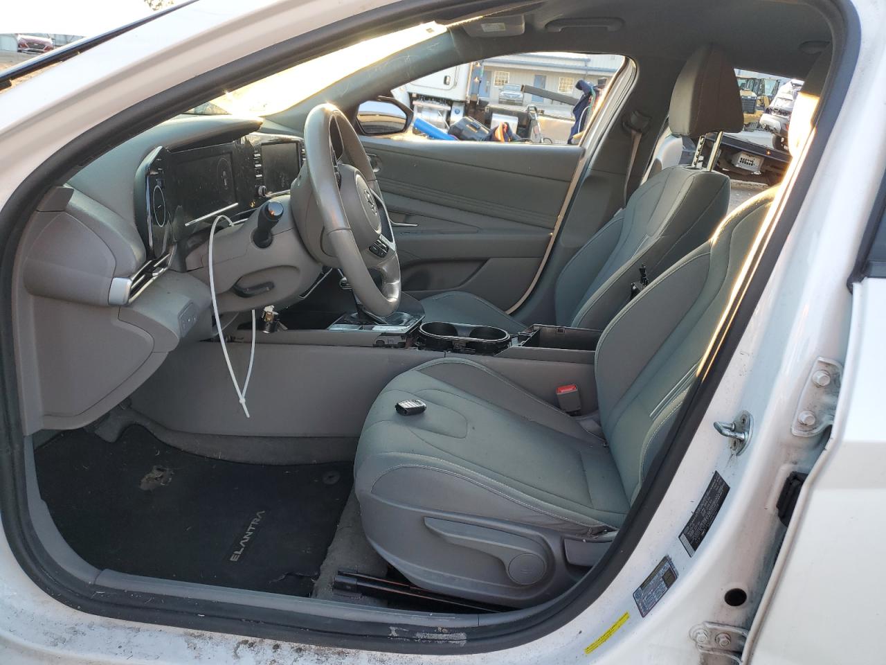 2022 Hyundai Elantra Sel VIN: 5NPLS4AG2NH073598 Lot: 82733174